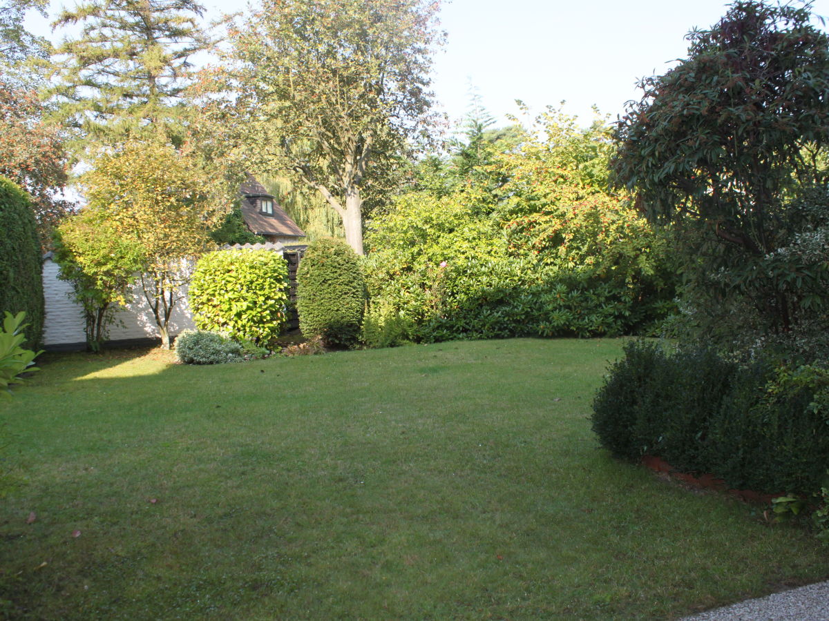 terrasse-mit-garten1